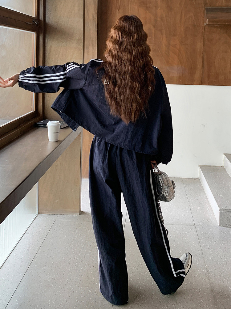 黑色韩系条纹休闲外套上衣抽绳阔腿裤两件套女秋季新款运动风套装,女装套装/套裙,浙宝305