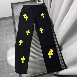 欧美高街vibe风裤子黑黄十字架炸街微喇叭牛仔裤男NL977,中灰色跟黑色哪个搭配图片