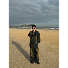 蓝色