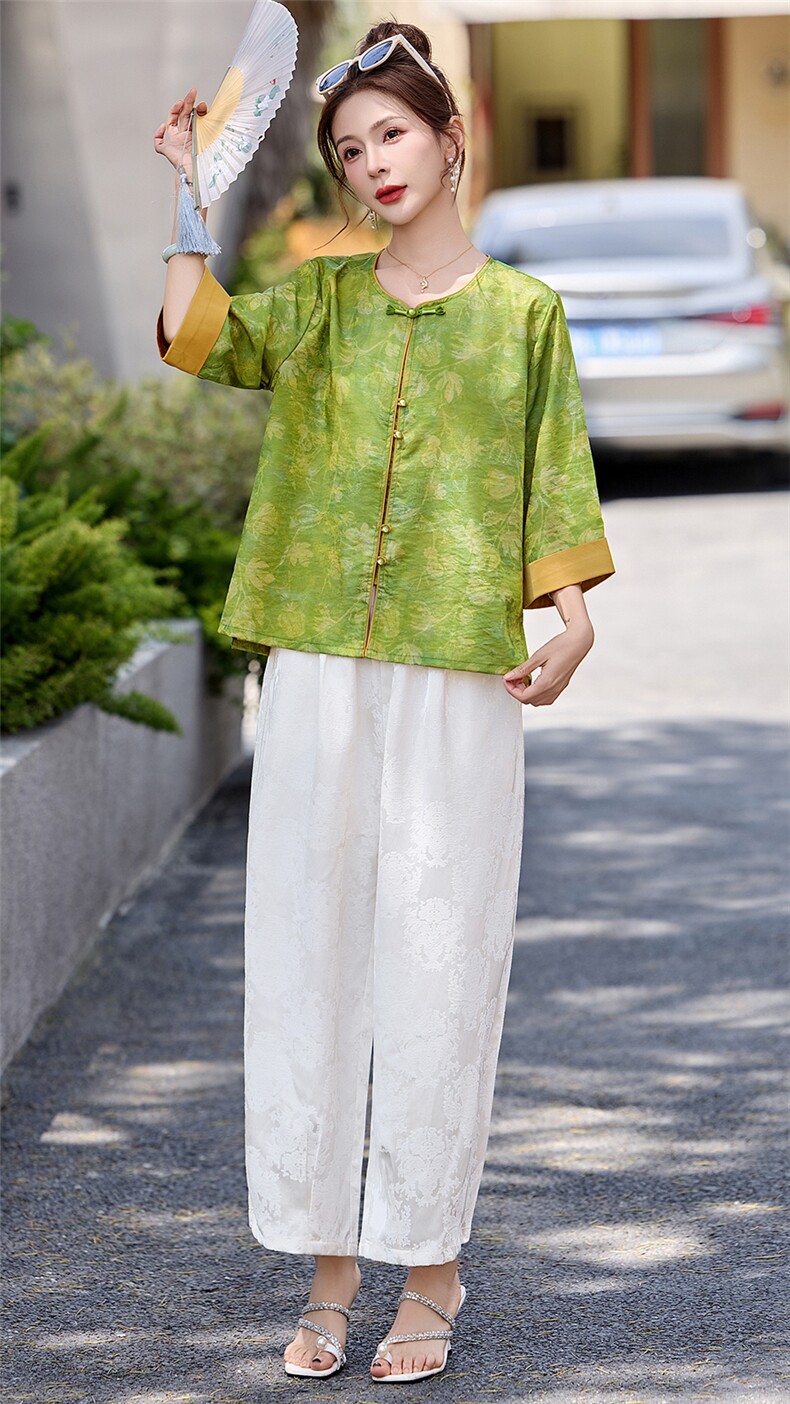 新中式盘扣上衣套装女2026时尚巨好看抗皱垂感缎面宽松大码两件套,女装套装/套裙,凤玖服饰