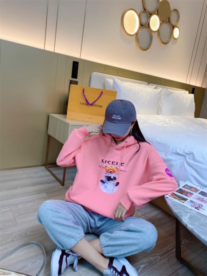 现货冬季休闲时尚加绒卫衣，女装卫衣/绒衫，泽妤