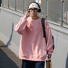 粉红色