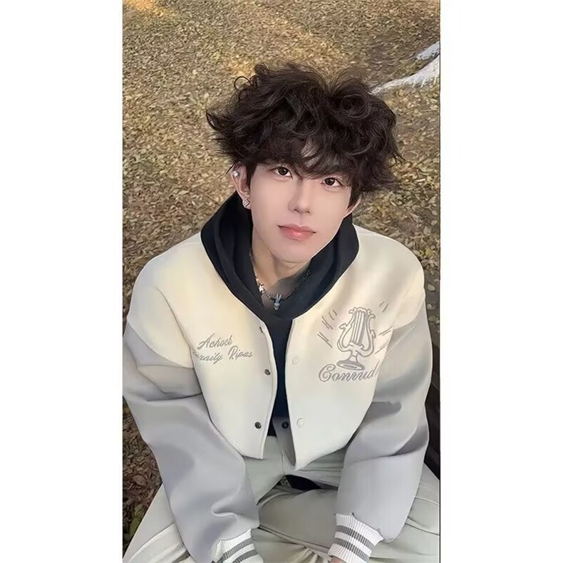 J546-P70早秋美式皮袖棒球服外套2025新款刺绣拼色潮宽松,女装短外套,电商B323A