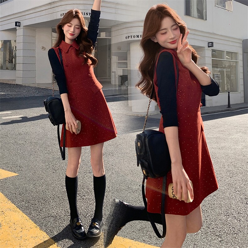 现货韩系高级感红呢料马甲+针织打底套装女2026春装新款两件套裙，女装套装/套裙，涵墨