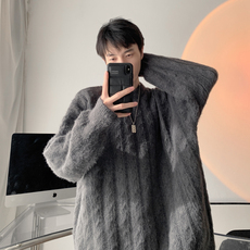 深灰色