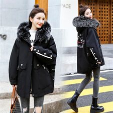 2020冬季新款时尚个性拉链口袋气质修身舒适保暖刺绣派克服，女装派克服，曼娅璐