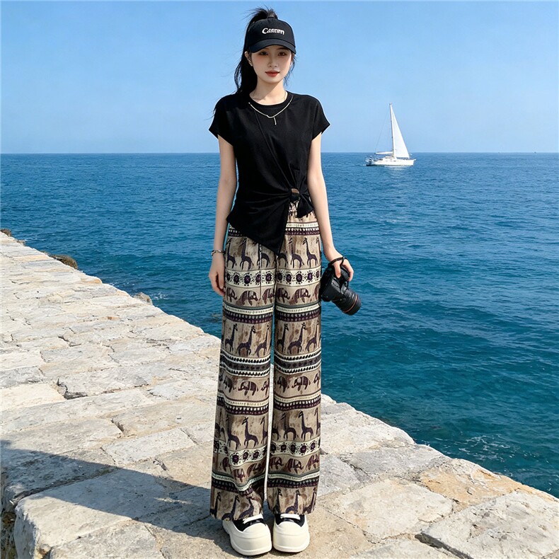 小个子时尚减龄套装显瘦圆领不规则短袖上衣松紧腰直筒长裤两件套，女装套装/套裙，江南