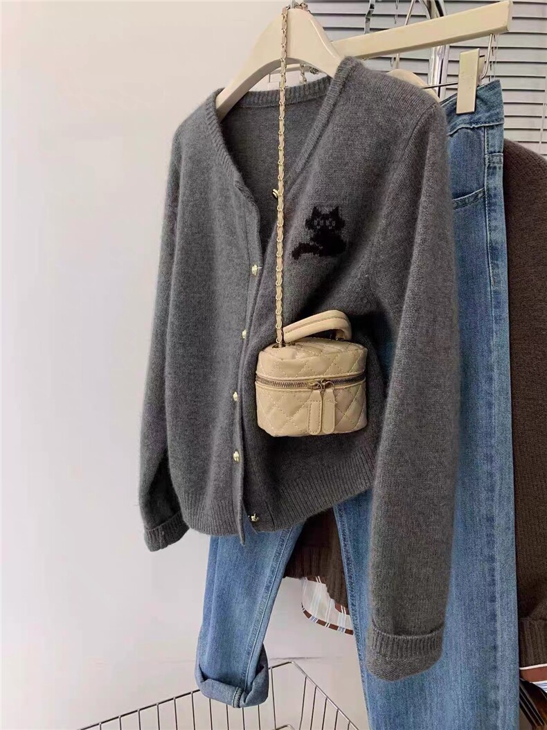 深灰色毛衣开衫女早秋季慵懒风正肩针织外套2025新款女装甜美提花，女装针织衫/毛衣，美莎羊绒