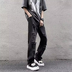 黑色