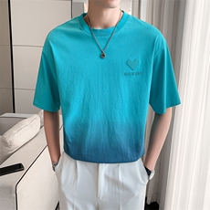 湖蓝色
