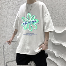 白色