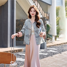 复古风重工亮片钉珠牛仔外套2026春新款提花工艺袖口高级感牛仔衣，女装牛仔外套，流量+