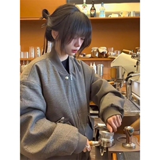 深卡其色