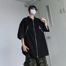 黑色