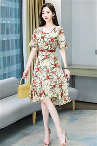 2021新款女气质显瘦法式高腰V领复古仙碎花松紧腰连衣裙送腰带图片
