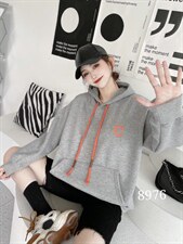 加绒刺绣字母卫衣，女装卫衣/绒衫，美依菱