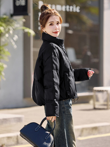 时尚短款PU皮立领羽绒服女2026冬季新款休闲保暖白鸭绒面包服外套图片
