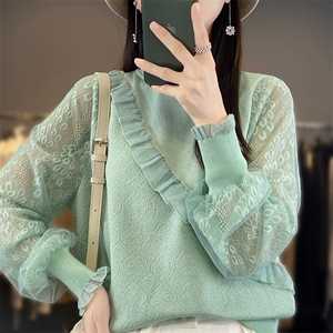 精纺羊毛蕾丝拼接女半高领套头宽松上衣秋季新款纯色针织薄款毛衣图片
