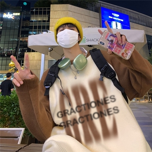 港风夜景秋款宽松时尚字母印花拼接插肩袖圆领毛衣 M1301 P68控88图片