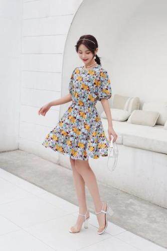 夏季连衣裙，女装连衣裙，摩依媛
