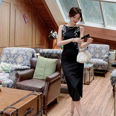 新中式风黑色一字领无袖刺绣修身连衣裙中长款L2467-P125-K165，女装连衣裙，2C276