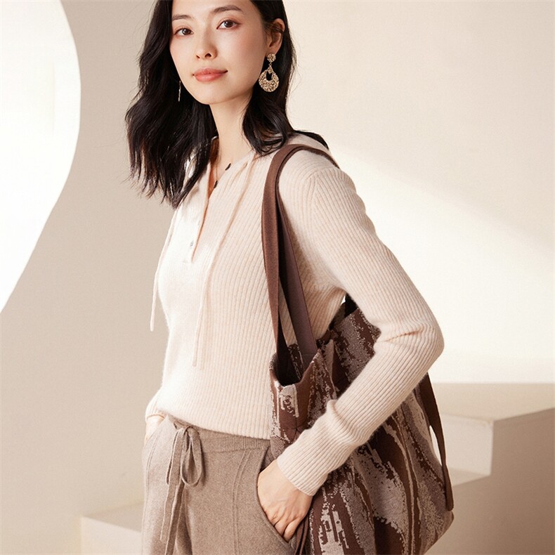 2025春秋新款羊绒衫女100纯山羊绒时尚长袖连帽领休闲百搭针织衫，女装羊绒衫，绒歆坊