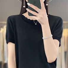 新款夏季纯色圆领短袖t恤女宽松清凉感天丝面料薄款上衣，女装T恤，思牵羊绒