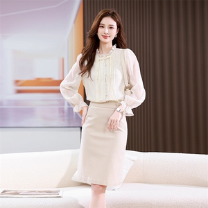 2026春新款木耳边立领新中式衬衫女长袖纯色绣花喇叭袖衬衣图片