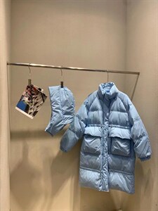 长款大口袋羽绒服图片