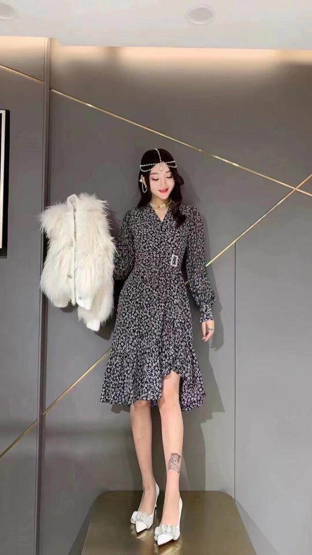 2022恋语随风春装连衣裙，女装连衣裙，恋语随风(7F)