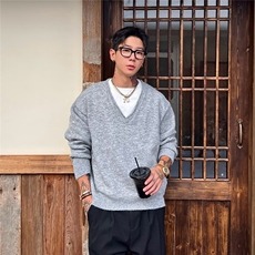 灰色