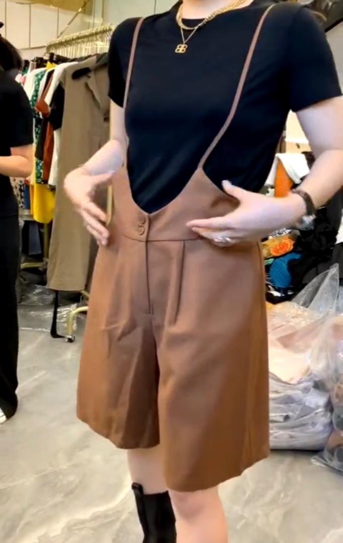 新款洋气韩版纯色百搭背带短裤,女装其它,L·H·X