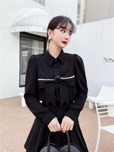 2022春季立体玫瑰花蝴蝶结小衫图片