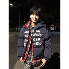 藏青色