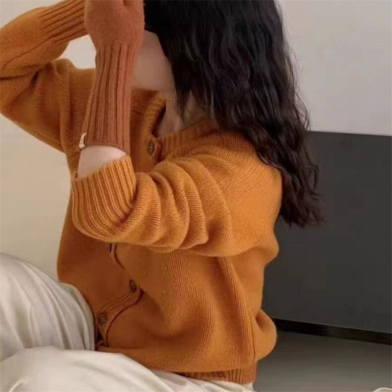 复古圆领毛衣女2024新款春秋短款宽松外穿针织开衫,女装羊毛衫,旭驰羊绒
