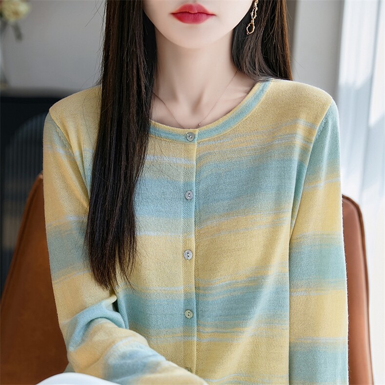 时髦渐变条纹针织开衫女微透外穿薄防晒衣小个子短外套上衣2025新,女装蕾丝衫/雪纺衫,暖烁特种纱工厂店