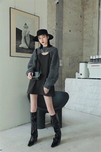 套装毛衣图片