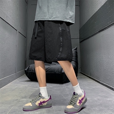 黑色
