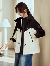 黑白拼接连帽短外套女2026新款流行巴恩风宽松轻薄中场款开衫夹克，女装短外套，梦懿尔