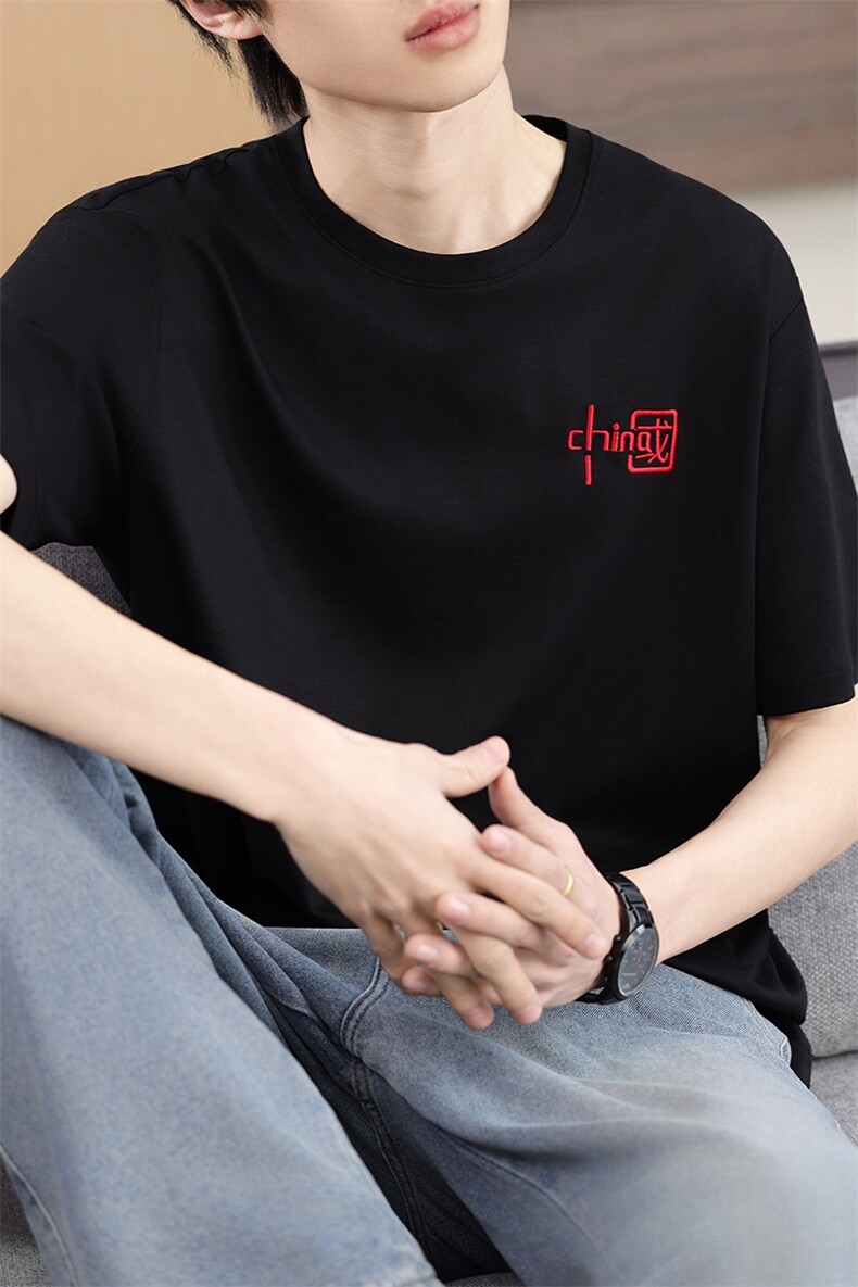 刺绣字样男士个性休闲短袖,男装T恤,元素羊绒