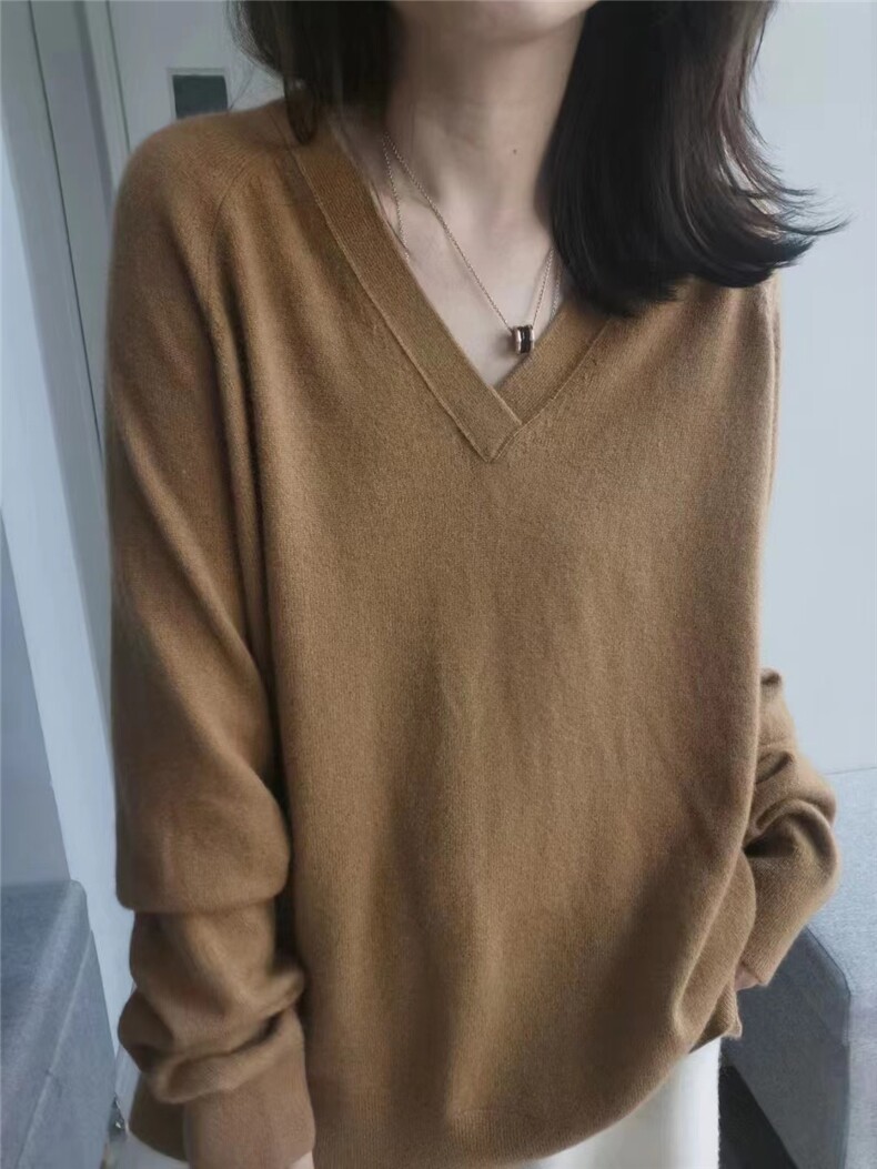 慵懒高级感V领针织衫女春秋温柔软糯宽松粗棒针毛衣,针织衫/毛衣,半城羊绒