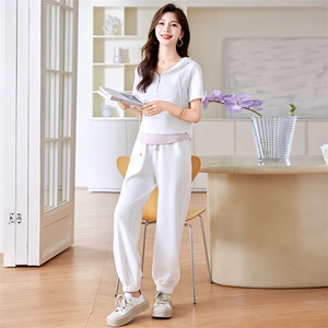 /休闲简约女2024年夏新款时尚短款连帽卫衣裤子图片