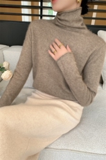 2024新款一线成衣卷边高领打底衫女秋季宽松显瘦堆堆领毛衣针织衫，女装羊绒衫，纳丰羊绒