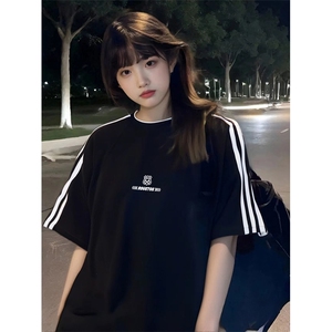 抖音得物高品质二开240克宽松纯棉美式潮牌三条杠织带短袖T恤图片