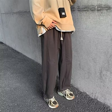 深灰色
