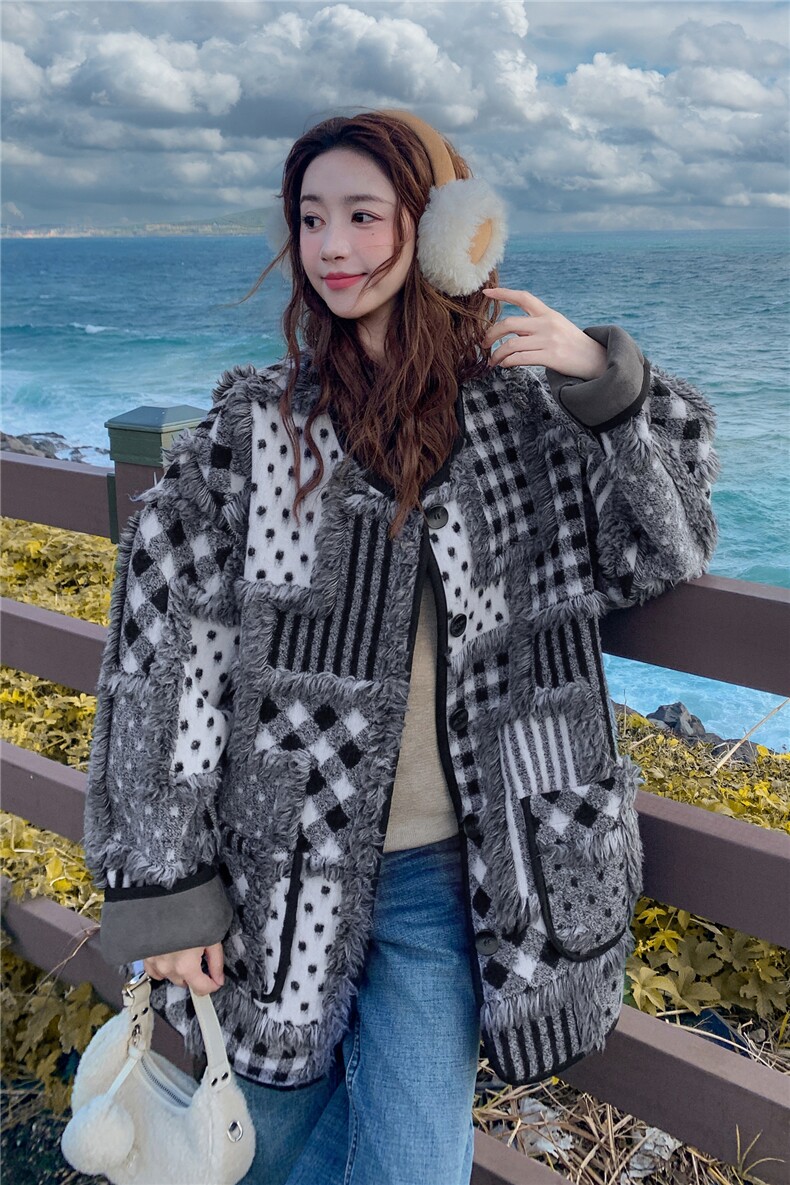 民族风皮毛一体开衫女秋冬2025新款韩系气质减龄保暖流苏外套棉衣,女装毛呢外套,2C218