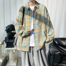 浅黄色
