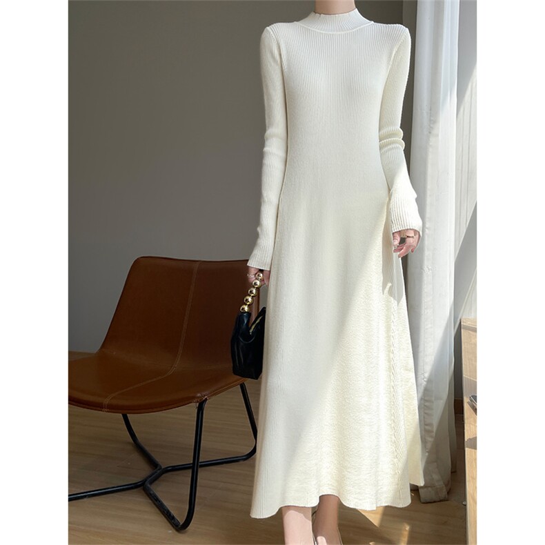 法式高级感半高领过膝针织毛衣裙女气质修身显瘦内搭打底A字长裙，女装连衣裙，越洋羊