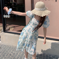蓝色碎花泡泡袖连衣裙女夏季2024新款法式气质小个子减龄茶歇裙子，女装连衣裙，天使之佳话