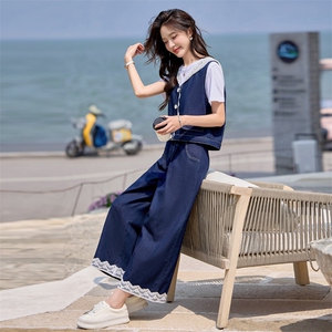 洋气百搭牛仔连帽拼接蕾丝阔腿裤套装女夏季新款三件套装裤图片